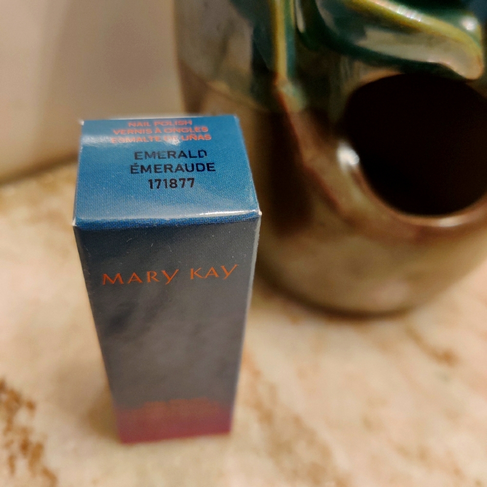 Mary Kay and nail polish color is emerald